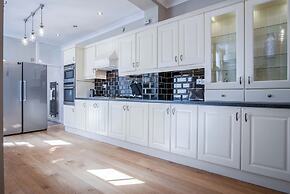 Overland Road 4 Bed House Mumbles