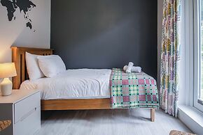 Overland Road 4 Bed House Mumbles