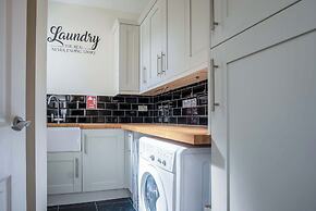 Overland Road 4 Bed House Mumbles