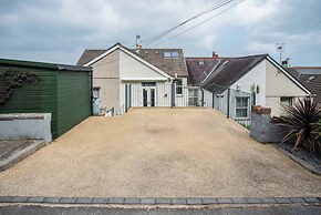 Overland Road 4 Bed House Mumbles