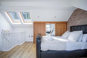 Overland Road 4 Bed House Mumbles