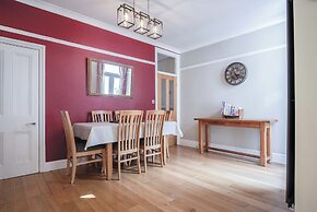 Overland Road 4 Bed House Mumbles