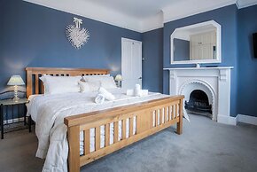 Overland Road 4 Bed House Mumbles