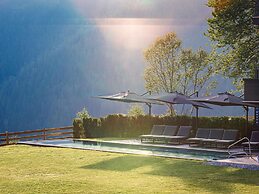 Apartment With Shared Finnish Sauna
