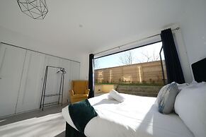 Ealing Broadway Great Stay