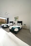 Ealing Broadway Great Stay