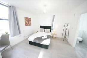 Ealing Broadway Great Stay