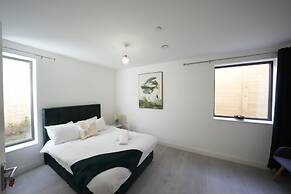 Ealing Broadway Great Stay