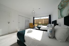 Ealing Broadway Great Stay