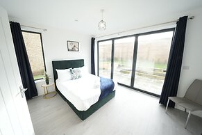 Ealing Broadway Great Stay