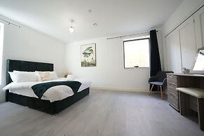 Ealing Broadway Great Stay