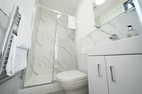 Ealing Broadway Great Stay