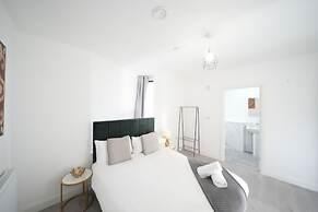 Ealing Broadway Great Stay