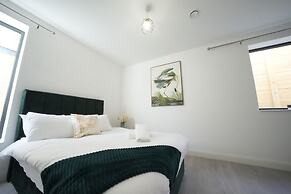 Ealing Broadway Great Stay