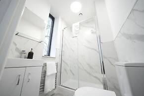 Ealing Broadway Great Stay