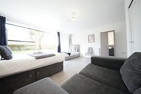 Ealing Broadway Great Stay