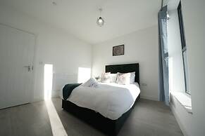 Ealing Broadway Great Stay