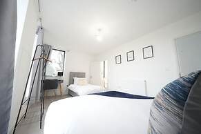Ealing Broadway Great Stay