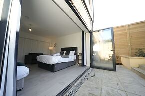 Ealing Broadway Great Stay