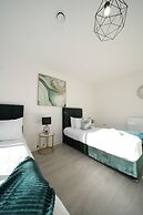 Ealing Broadway Great Stay