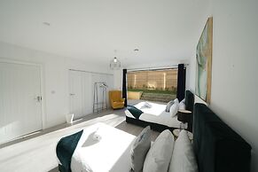 Ealing Broadway Great Stay