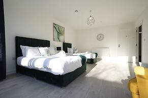 Ealing Broadway Great Stay