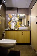 TGI Livancia Hillside