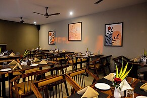 TGI Livancia Hillside