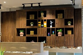 TGI Livancia Hillside