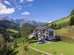 Superior Apartment With Shared Pool