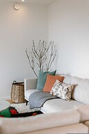 Villa for 8 Guests Steps From the Beach