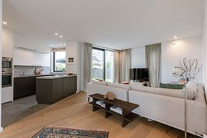 Villa for 8 Guests Steps From the Beach