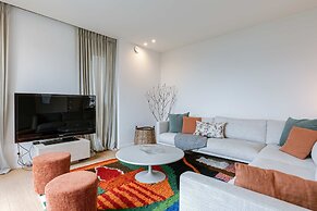 Villa for 8 Guests Steps From the Beach