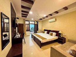 Hotel Nirvana Palace