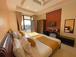 Hotel Nirvana Palace