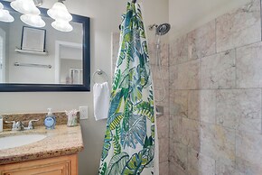 13 Mi to Busch Gardens: Tampa Gem w/ Grill & Yard