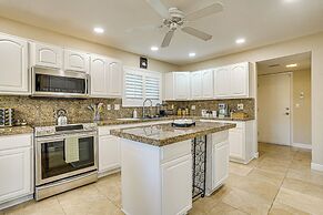 Hot Tub & Patio: Family Gem in Avondale