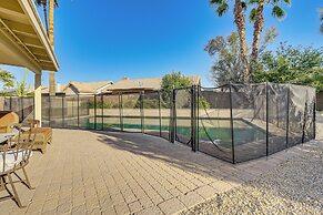 Hot Tub & Patio: Family Gem in Avondale