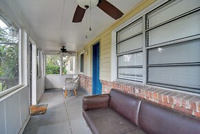 4 Mi to Dtwn: Pet-friendly Tampa Retreat