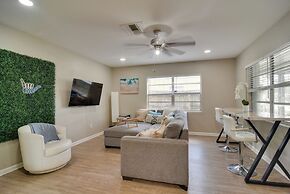 4 Mi to Dtwn: Pet-friendly Tampa Retreat