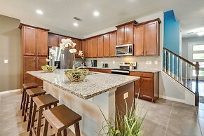 15 Mi to Wdw: Retreat w/ Private Pool!