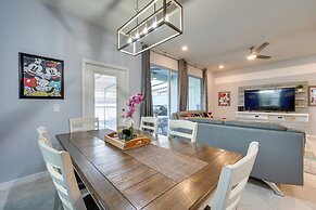 7 Mi to Disney: Davenport Family Getaway w/ Pool!