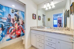 7 Mi to Disney: Davenport Family Getaway w/ Pool!