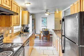 1 Mi to Tubbs Hill & Lake: Midtown Home w/ Yard!