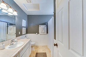 2 Mi to Colorado River, Beach: Bullhead City Home!