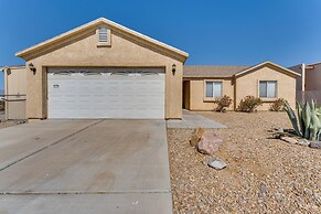 2 Mi to Colorado River, Beach: Bullhead City Home!