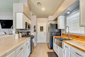 2 Mi to Colorado River, Beach: Bullhead City Home!