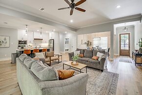 < 1 Mi to Lake Catherine: Home in Gated Community!