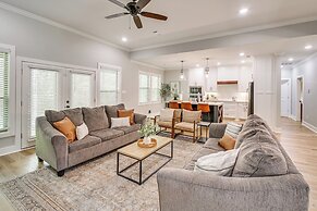 < 1 Mi to Lake Catherine: Home in Gated Community!