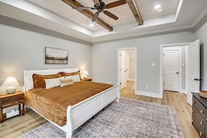 < 1 Mi to Lake Catherine: Home in Gated Community!